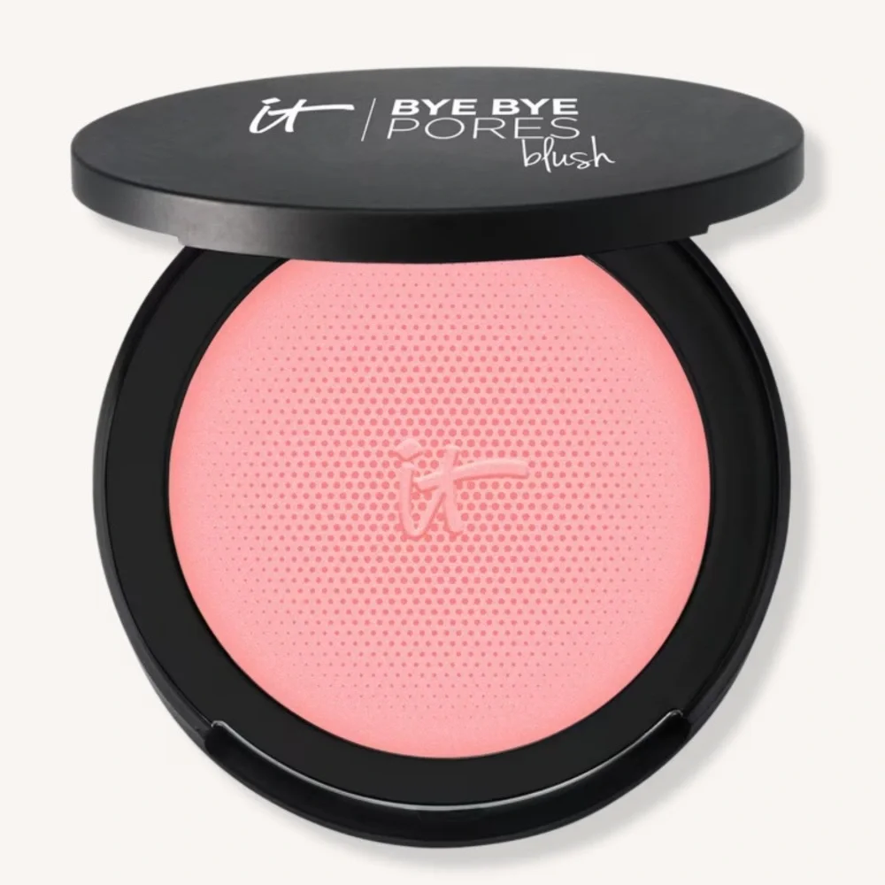 🆕 IT Cosmetics Bye Bye Pores Blush - Sweet Cheeks peach color